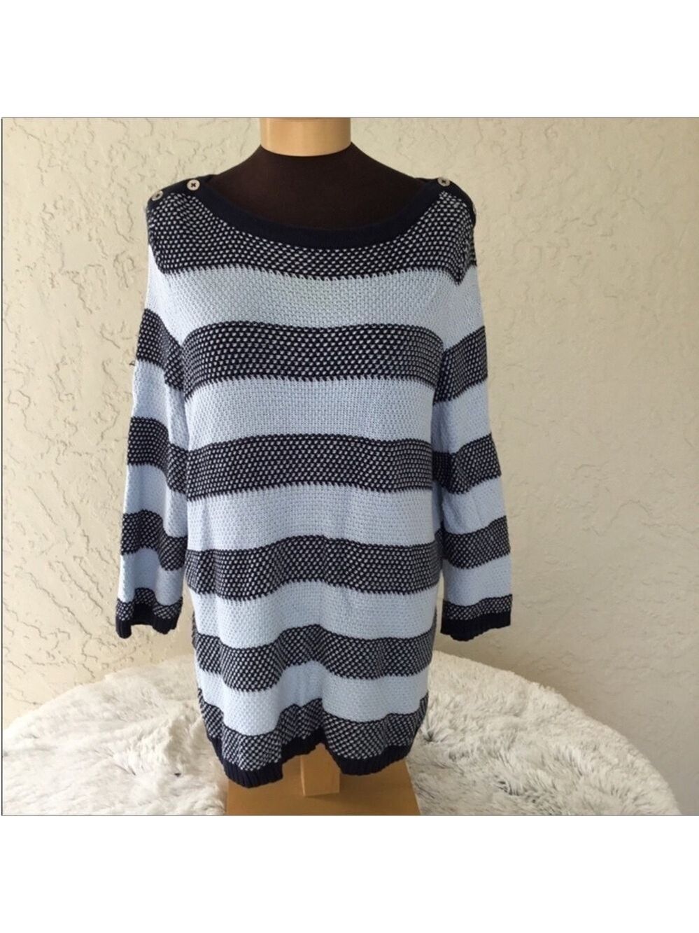 Croft & Barrow 3/4 sleeve lightweight sweater Woman’s size XXL blues